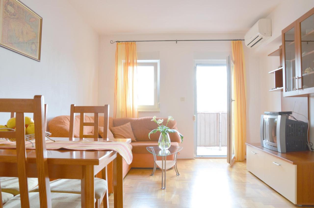 Apartment Riva Sea View Умаг Екстериор снимка